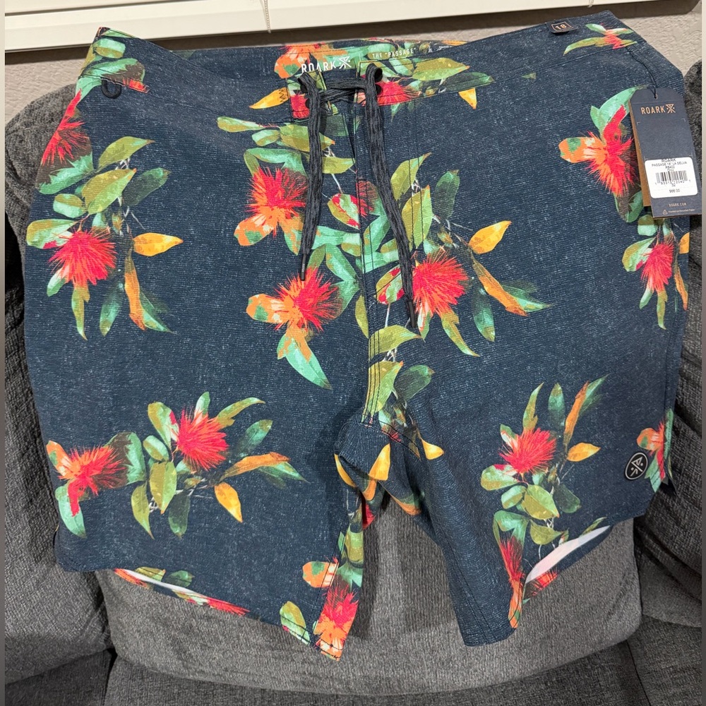 ROARK The Passage 18" DARK JUNGLE BOARD SHORTS Hawaiian Swim Shorts Men’s 32